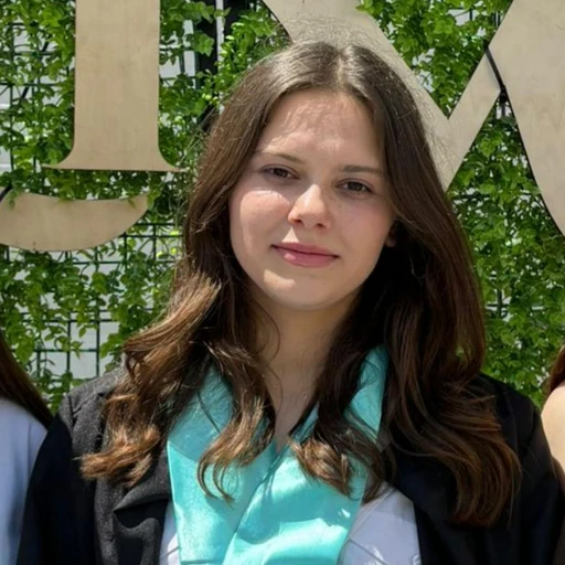 Alexandra Mercone